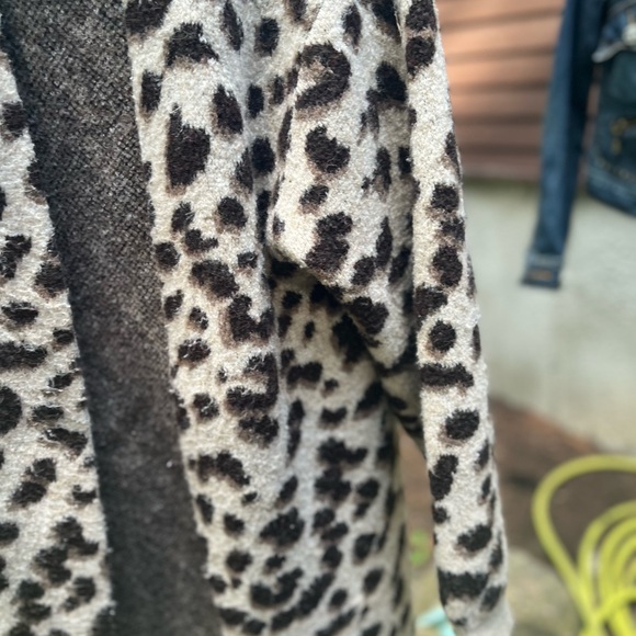 Cardigan - Picture 4 of 7